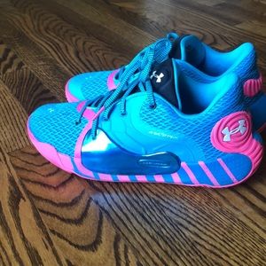 Under Armour Spawn 2 Chrome basketball shoes